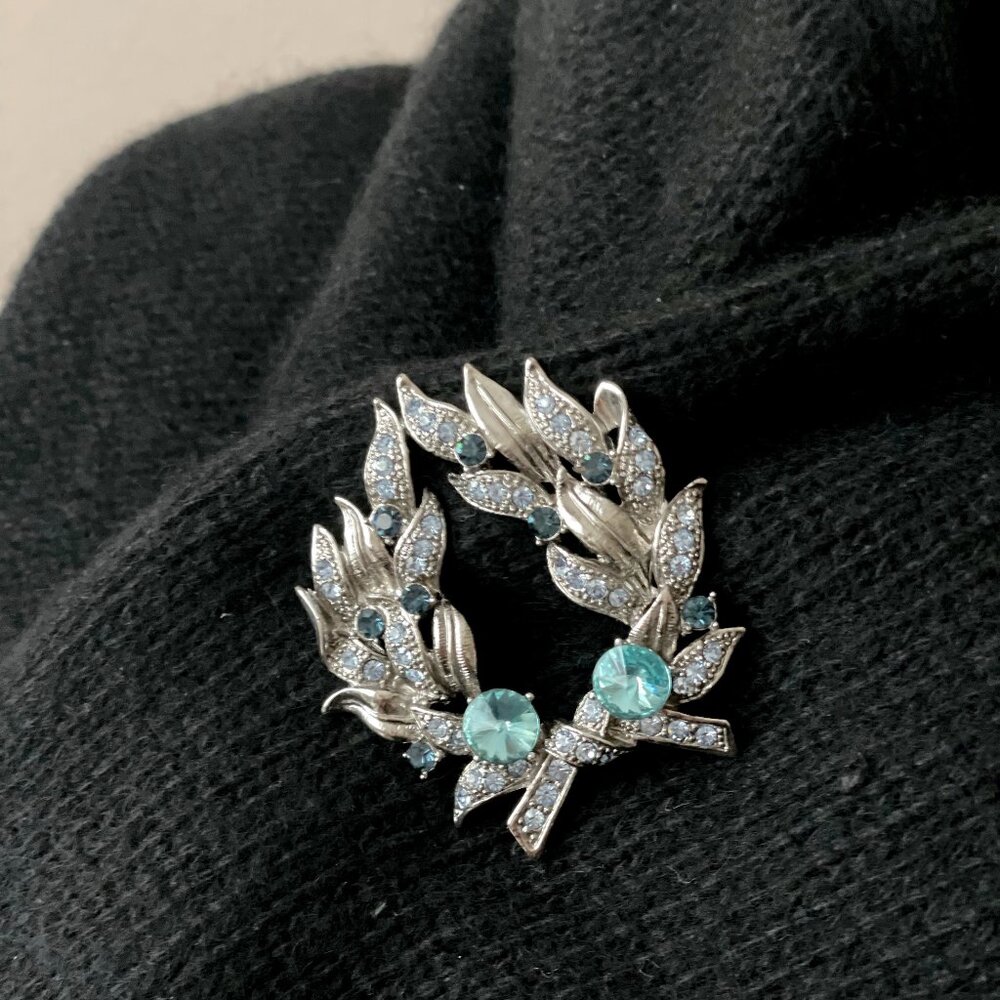 United Colors of Benetton Blue Crystal Brooch